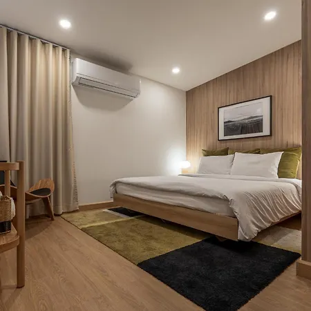 2 Bed 2 Bath / Luxury / 1 Min Walk To Bts Asok Apartment