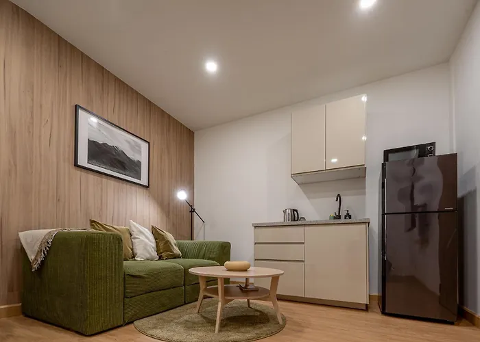 2 Bed 2 Bath / Luxury / 1 Min Walk To Bts Asok